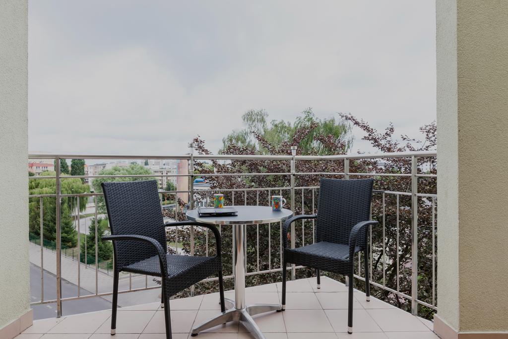 Riverside Apartment With Balcony By Noclegi Renters Świnoujście Exterior foto